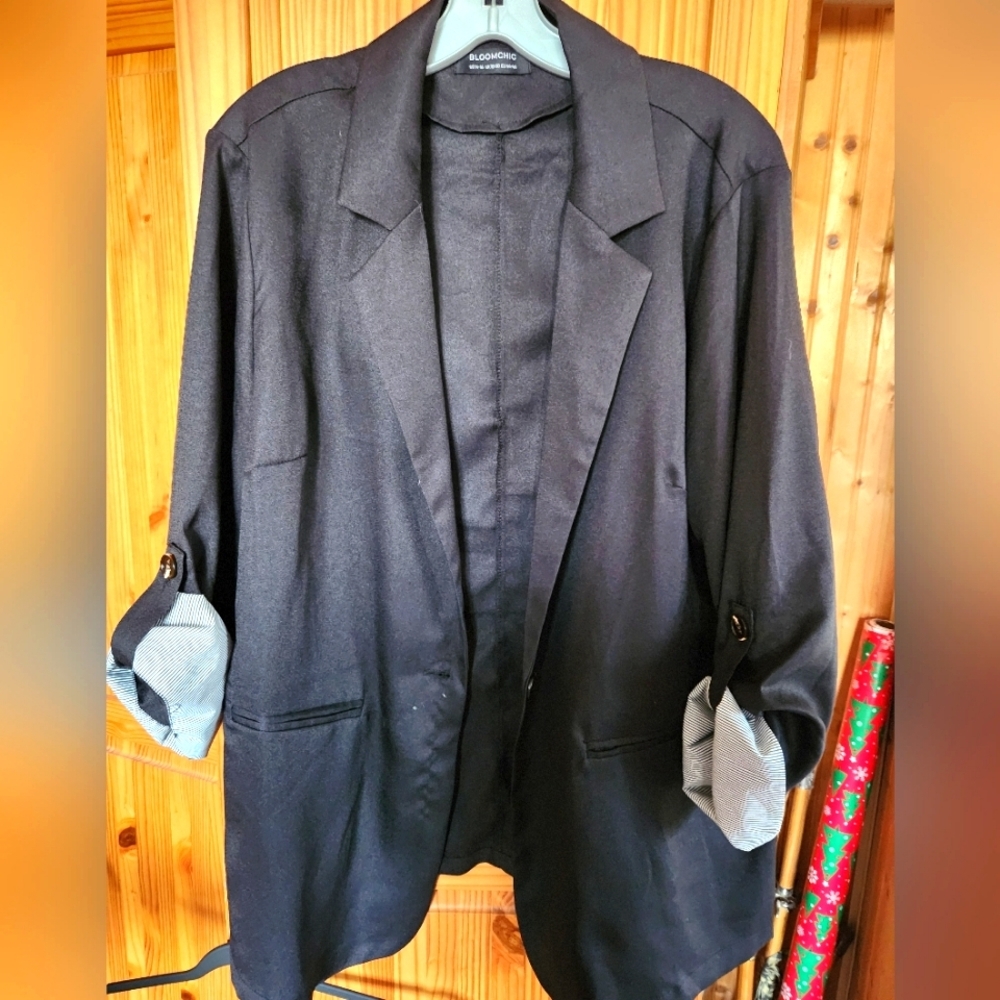 Womens Bloomchic Blazer